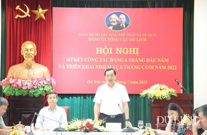 Bí thư Đảng ủy TCDL – Tổng cục trưởng Nguyễn Trùng Khánh điều hành Hội nghị